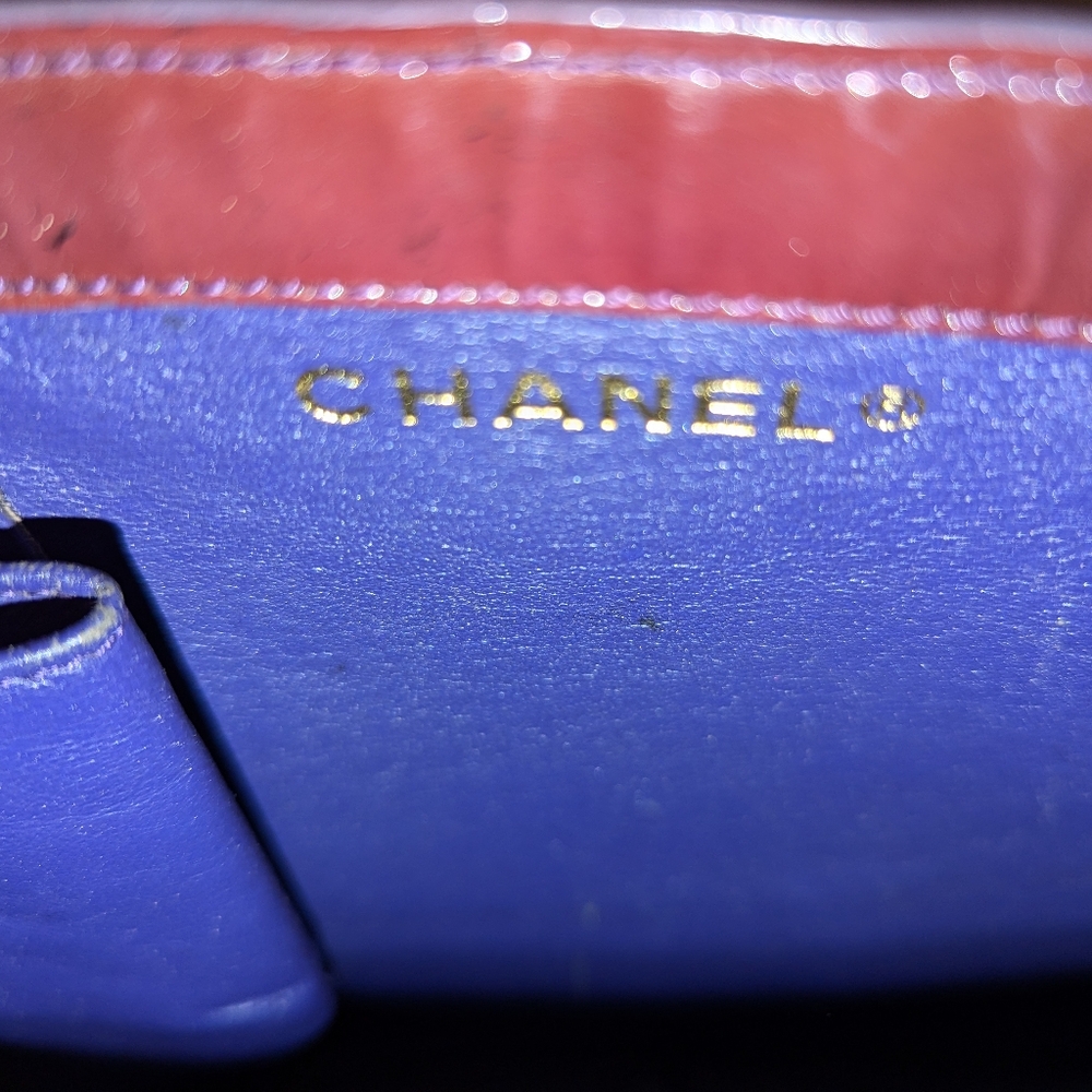 CHANEL Patent Leather Tote Eggplant Purple Made in France with COA VGUC - Picture 15 of 16